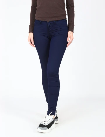 Blugi Bershka, bleumarin