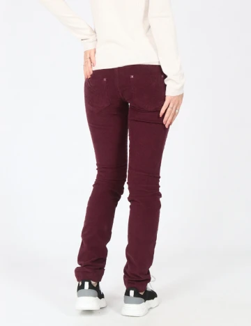 Pantaloni Bershka, mov