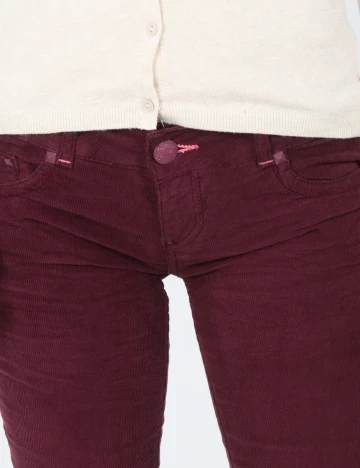 Pantaloni Bershka, mov