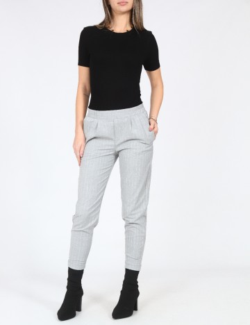 Pantaloni Bershka, gri