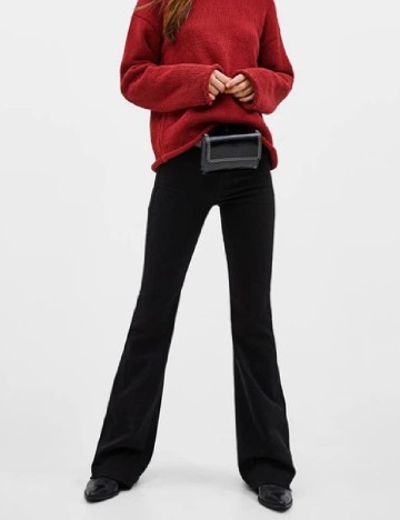 
						Blugi Bershka, negru