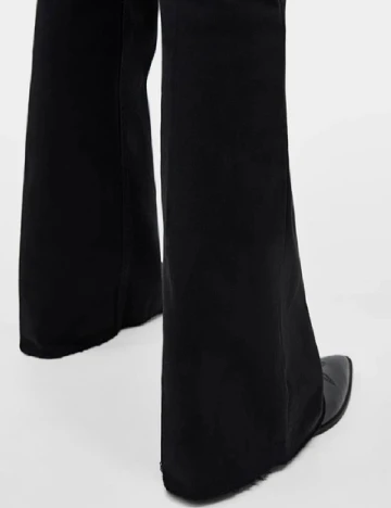 Blugi Bershka, negru