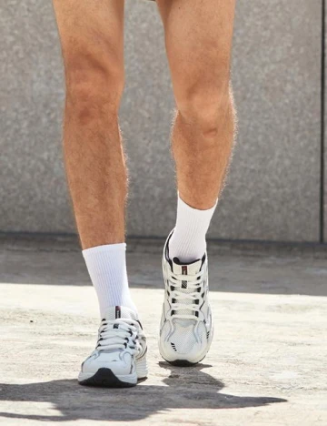 Adidasi Baasploa, gri