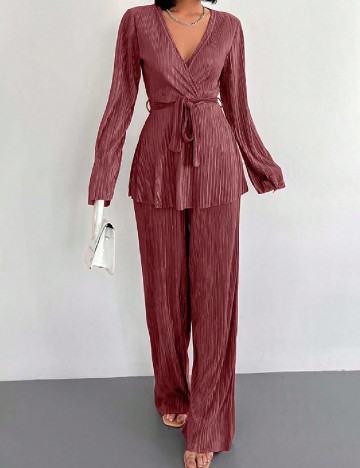 
						Compleu SHEIN, roz pudra inchis