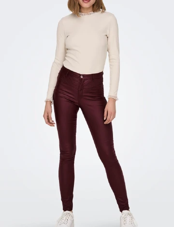 Pantaloni Only, visiniu