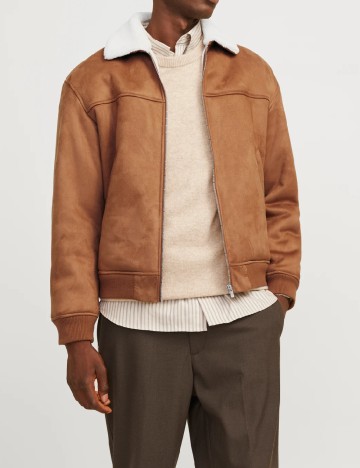 
						Jacheta Jack&Jones, maro