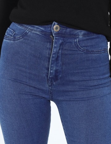 Blugi Bershka, albastru