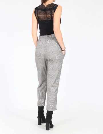 Pantaloni Bershka, gri