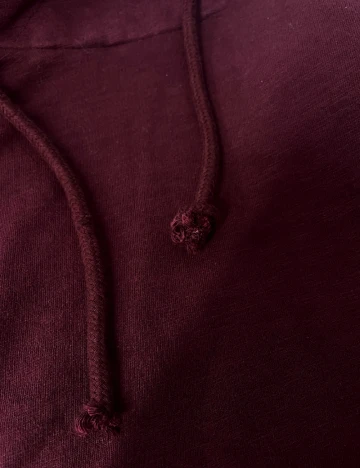 Hanorac Bershka, visiniu