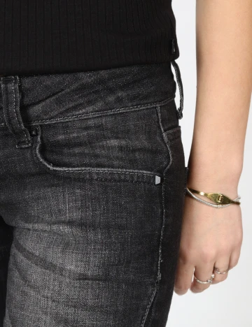 Blugi Bershka, negru