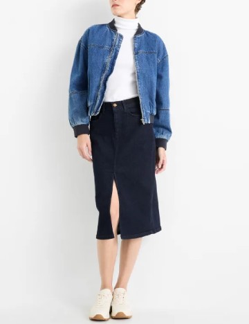 
						Fusta C&A, bleumarin