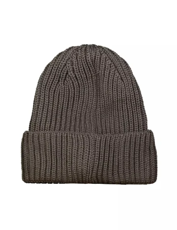 Caciula C.P. Company, maro