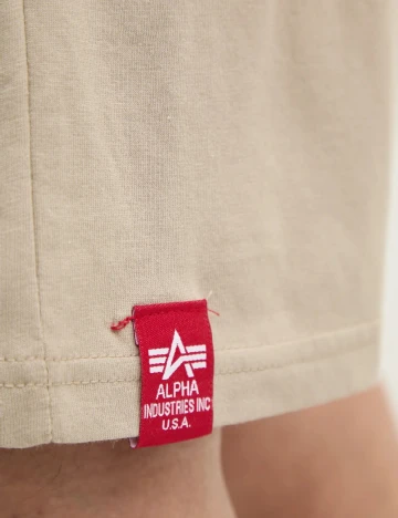 Pantaloni scurti ALPHA INDUSTRIES, maro