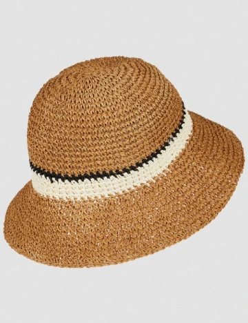 Palarie Protest, maro