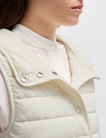 Vesta impermeabila BOSS, ecru