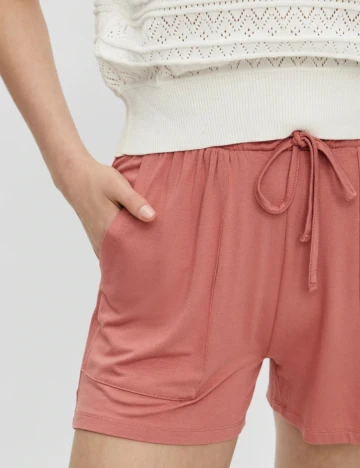 Pantaloni scurti Pieces, roz pudra, S