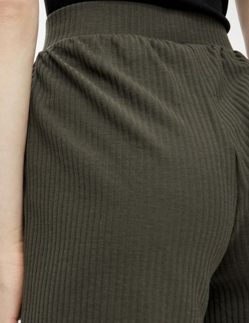 Pantaloni scurti Pieces, kaki, M