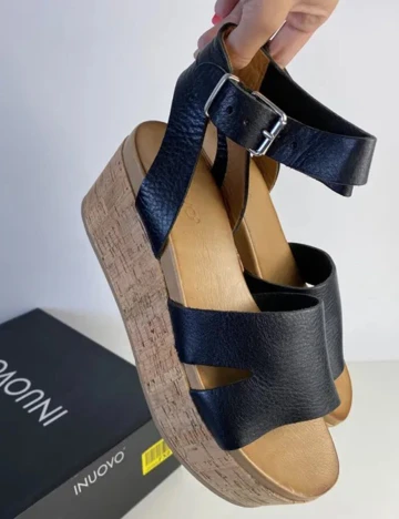 Sandale cu platforma INUOVO, negru, 36