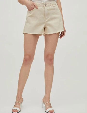 Pantaloni scurti Vila, crem, 40
