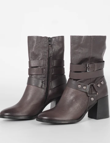 Ghete MJUS, maro, 38